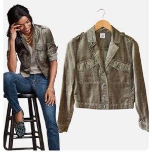 🌺CAbi Sunday Topper Velvet Cropped Jacket Platinum Gray Beige